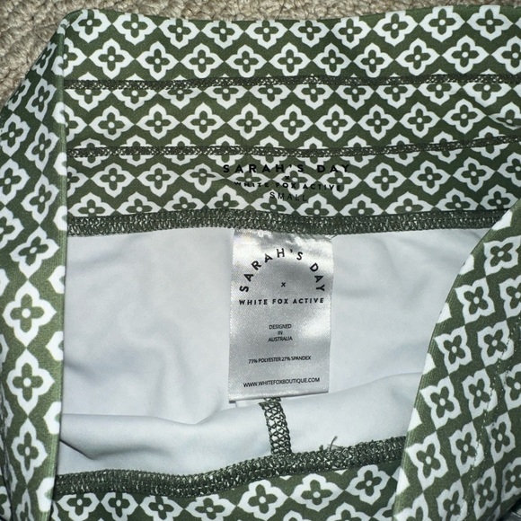 White Fox Sarah’s Day Active wear collection - Picture 4 of 4